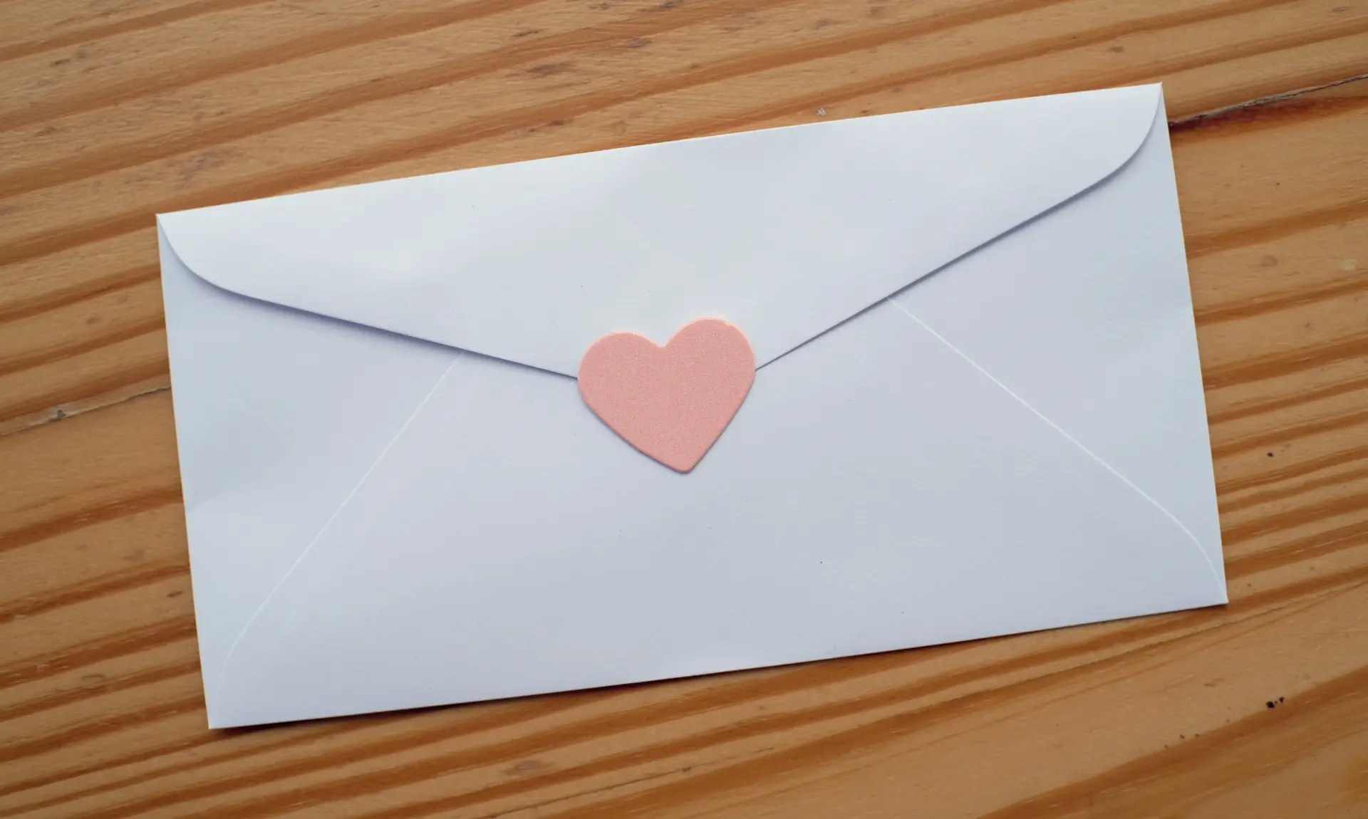 Subscribe to the Weekly Digital Marketing Roundup! 2 Digital Marketing Newsletter